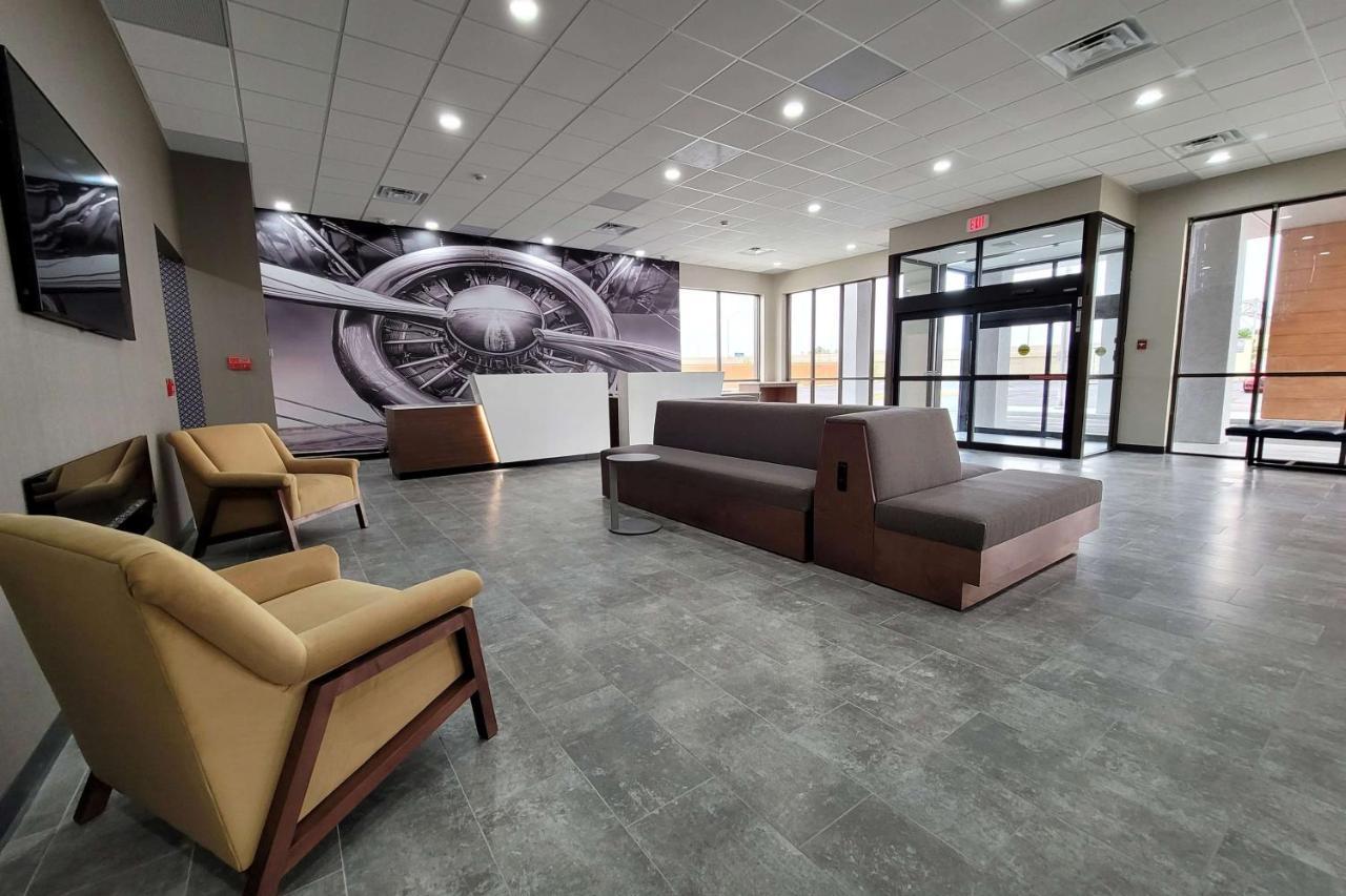 מלון Wingate By Wyndham Wichita Airport מראה חיצוני תמונה