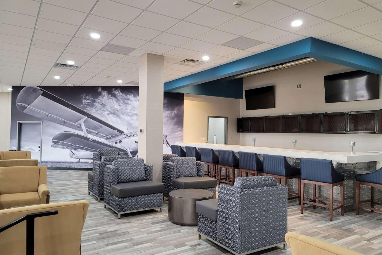 מלון Wingate By Wyndham Wichita Airport מראה חיצוני תמונה