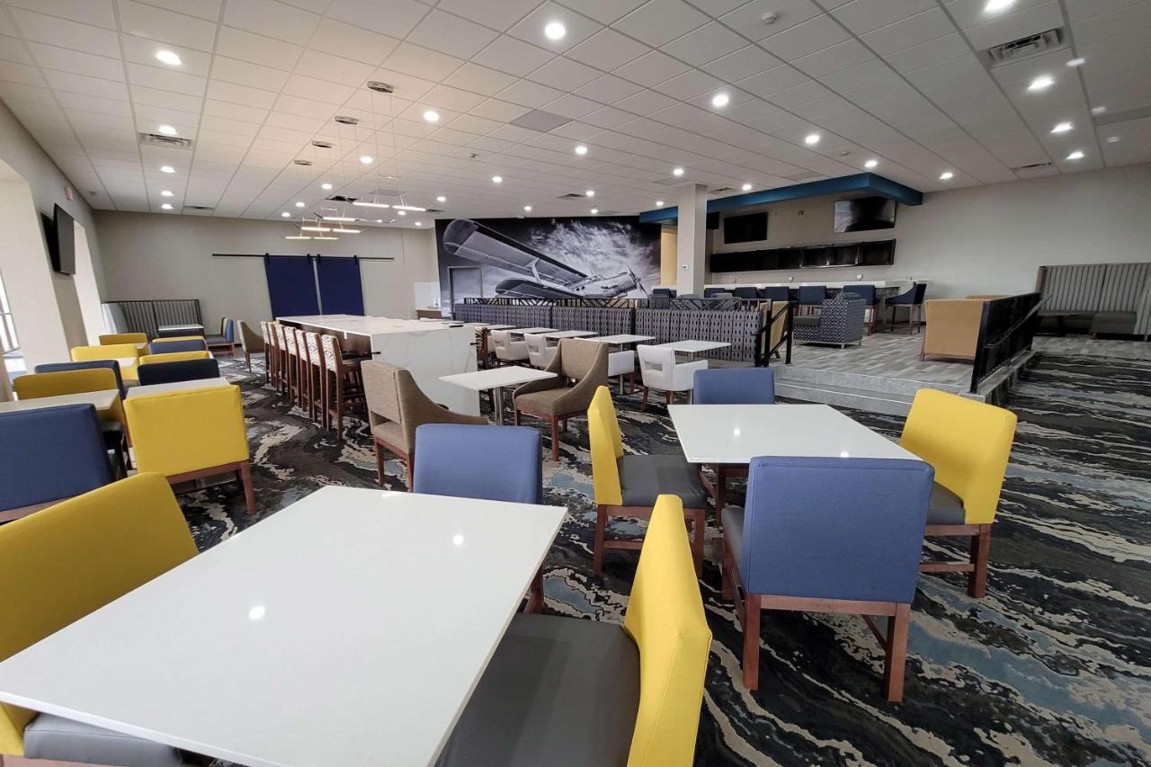 מלון Wingate By Wyndham Wichita Airport מראה חיצוני תמונה