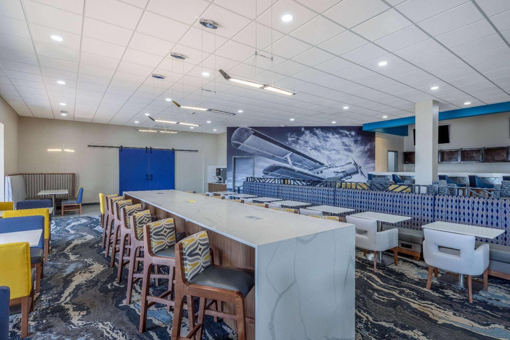 מלון Wingate By Wyndham Wichita Airport מראה חיצוני תמונה