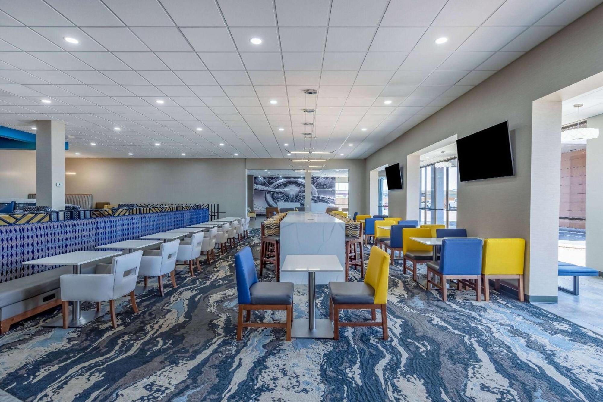 מלון Wingate By Wyndham Wichita Airport מראה חיצוני תמונה