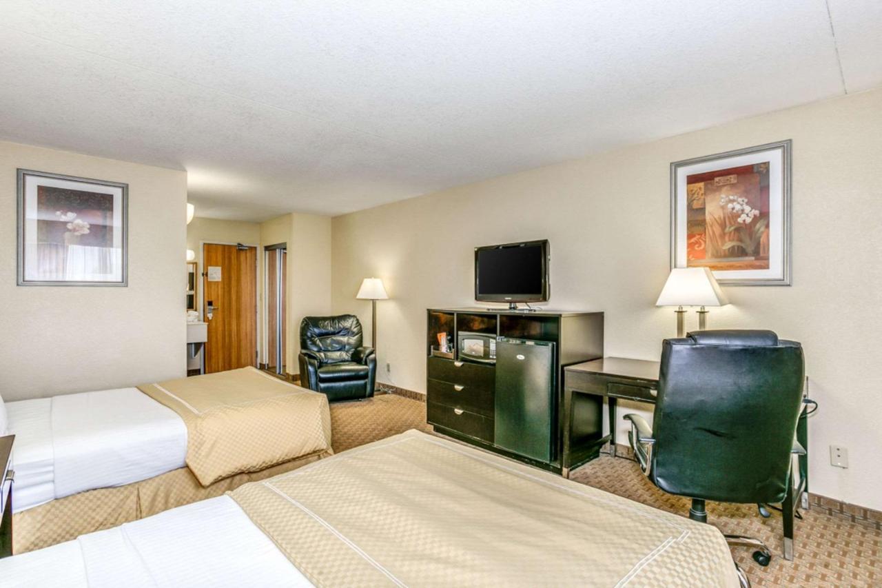 מלון Wingate By Wyndham Wichita Airport מראה חיצוני תמונה